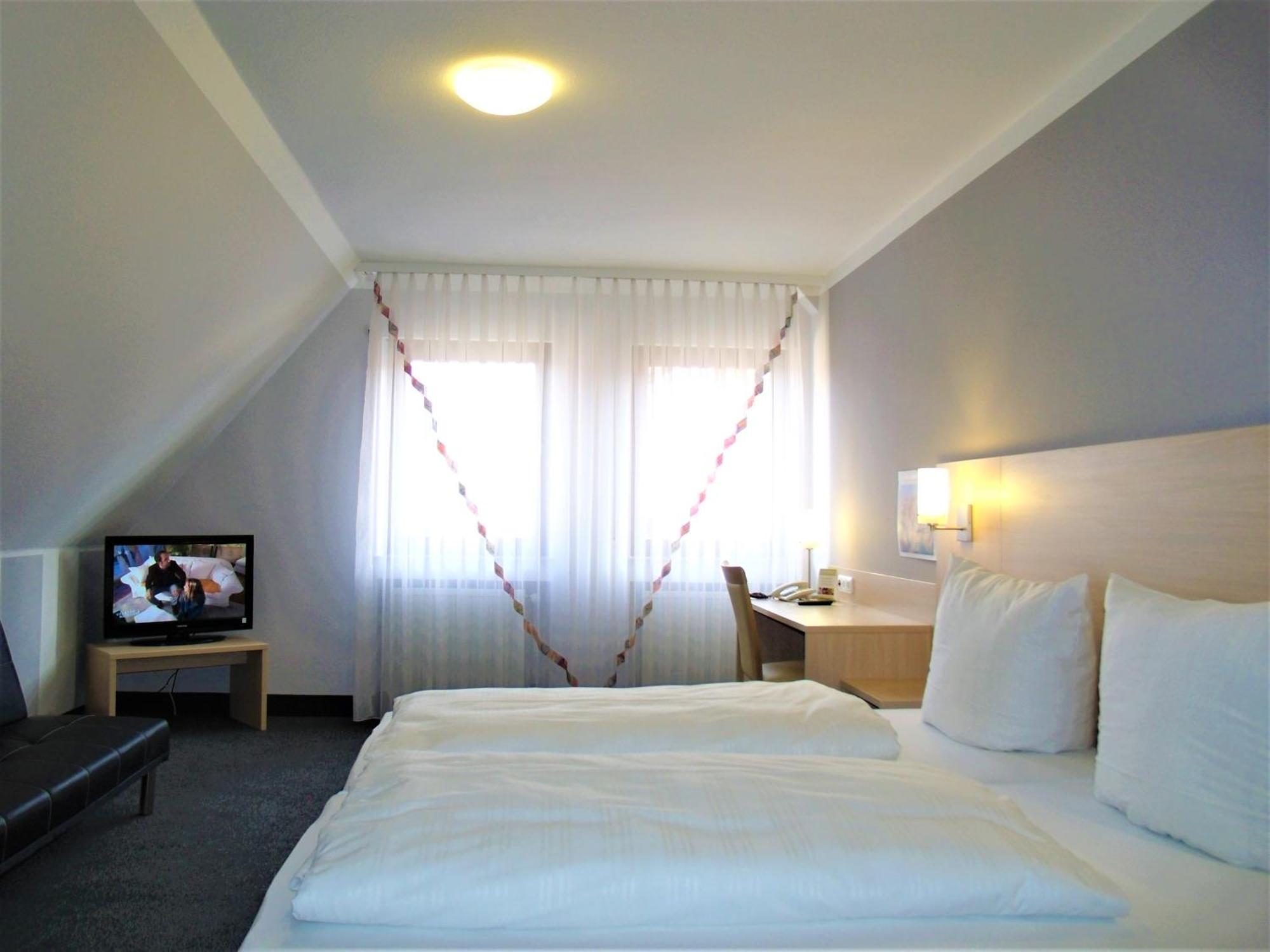 Hotel Brehm Würzburg Kamer foto